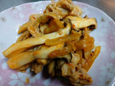 豚ときのこのホイコーロー風