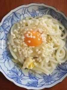 釜玉バターのぶっかけうどん