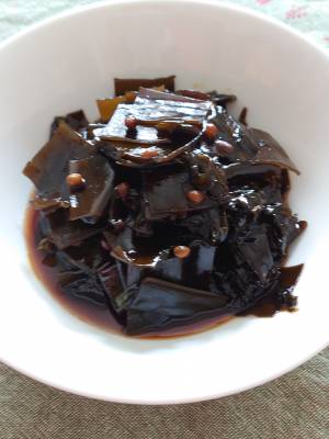 だしがら昆布と実ざんしょうのつくだ煮