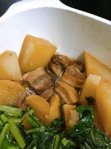 豚バラと大根の甘辛煮