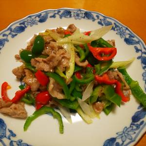 ピーマンと豚肉の黒こしょう炒め