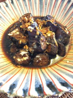 揚げなすのピリ辛香味づけ