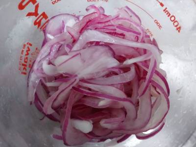 紫たまねぎのマリネ