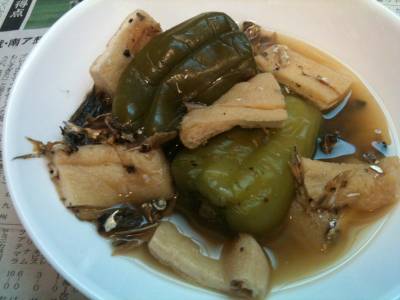 丸ごとピーマンのくったり煮