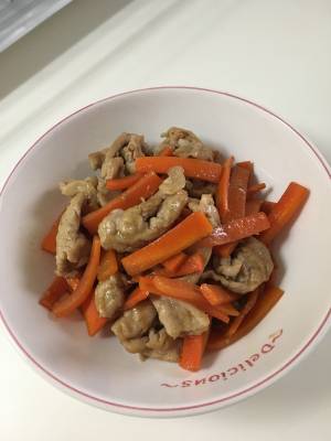 にんじんと豚肉の甘酢炒め