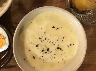 冷たいコーンスープ