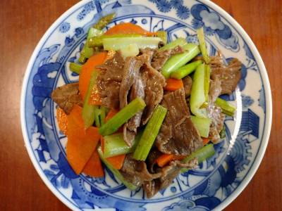 たたきアスパラと牛肉の炒め物