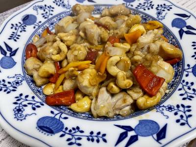 鶏肉とカシューナッツの炒め物
