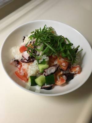 トマトとたこのちらしずし