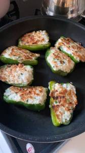 ピーマンのえび肉詰め