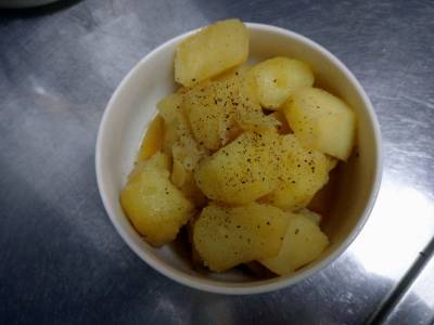 新じゃがの煮っころがし
