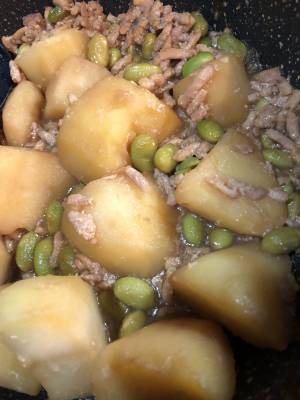 新じゃがのそぼろ煮