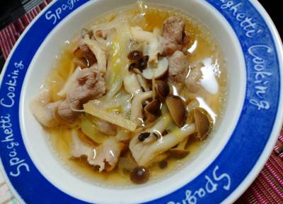 ねぎしょうがと豚バラのスープ