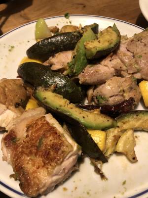 アボカドとチキンのレモンソテー