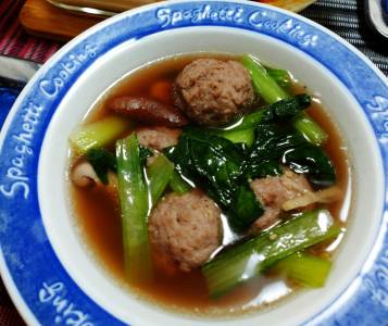 雑穀と豚だんごのしょうがスープ