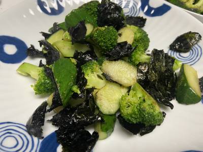 ブロッコリの塩のり炒め レシピ ケンタロウさん みんなのきょうの料理 おいしいレシピや献立を探そう ブロッコリの塩のり炒め レシピ ケンタロウさん みんなのきょうの料理 おいしいレシピや献立を探そう