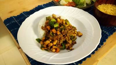 大豆入りドライカレー