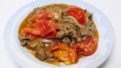 トマトと牛肉のオイスターソース炒め