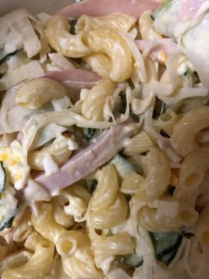 マカロニサラダ