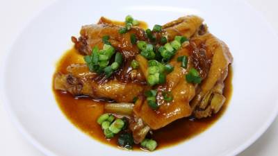 鶏手羽先の黒酢煮