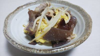 卵と豚肉の炒め物