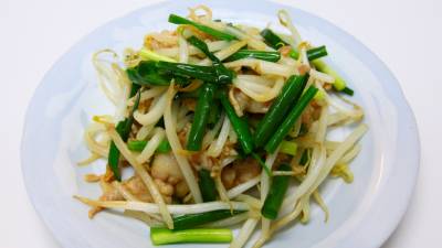 豚肉ともやしのからし炒め