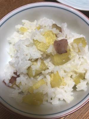 さつまいもご飯