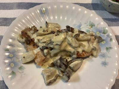 生ざけのソテーきのこクリームソース