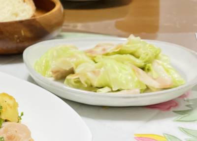 春キャベツとベーコンのオイル蒸し