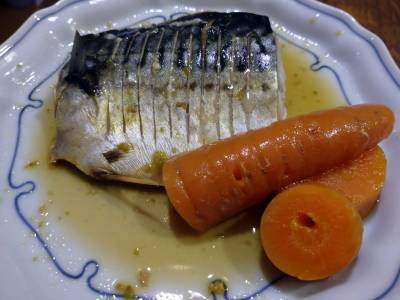 さばとにんじんのふっくら蒸し 柚子こしょうだれ