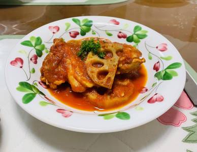 れんこんとチキンのトマト蒸し煮