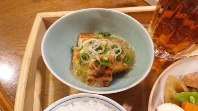 焼き厚揚げの大根おろしがけ