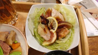 鶏とキャベツの塩蒸し焼き