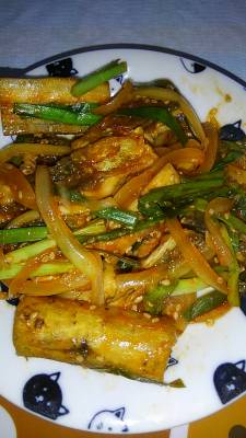 ごぼうとさばのコチュジャン炒め