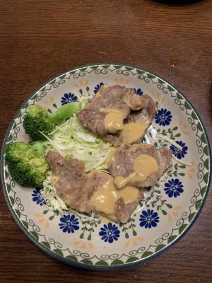 ポークソテー 粒マスタードソース