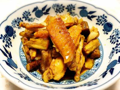 ごぼうと手羽中の甘酢煮