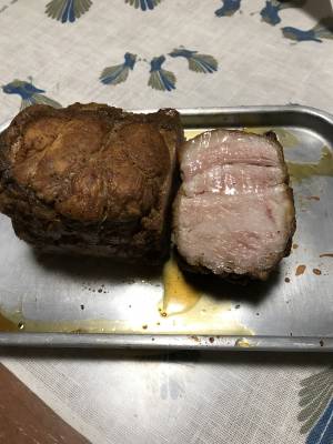 黒こしょう風味の焼き豚