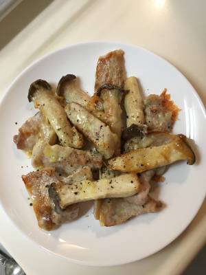 エリンギと豚肉のチーズ焼き