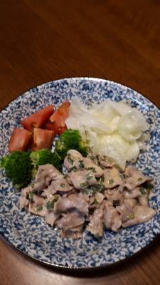 豚しゃぶ にらチーズだれ