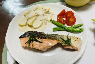 ハーブサーモンステーキ