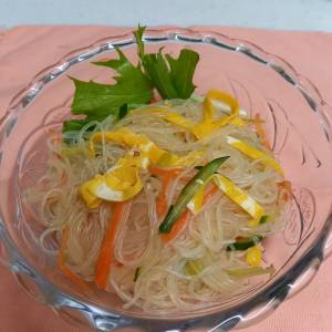 春雨の中華風サラダ