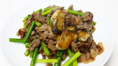 かきと牛肉の炒め物