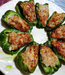 ピーマンのえび肉詰め