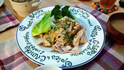 豚しゃぶ にらチーズだれ