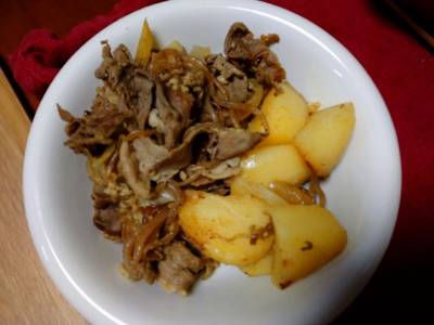 肉じゃがカレー味