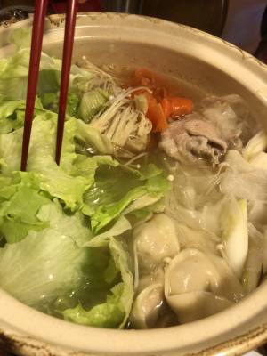 豚肉と白菜の水ギョーザ