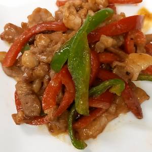 ピーマンと豚肉のにんにくみそ炒め