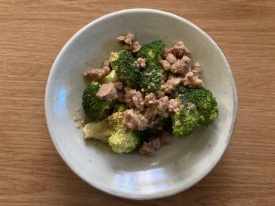 ひき肉とブロッコリーの甘みそ炒め
