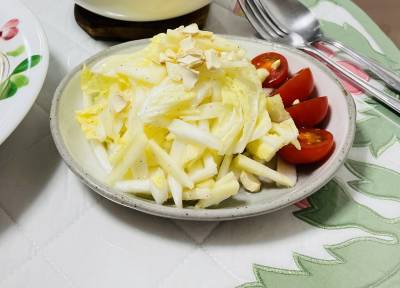 白菜とりんごのシーザーサラダ風