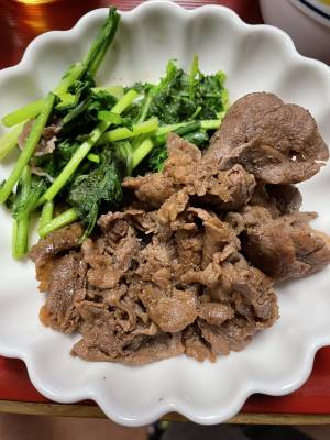 牛肉のバルサミコ炒め